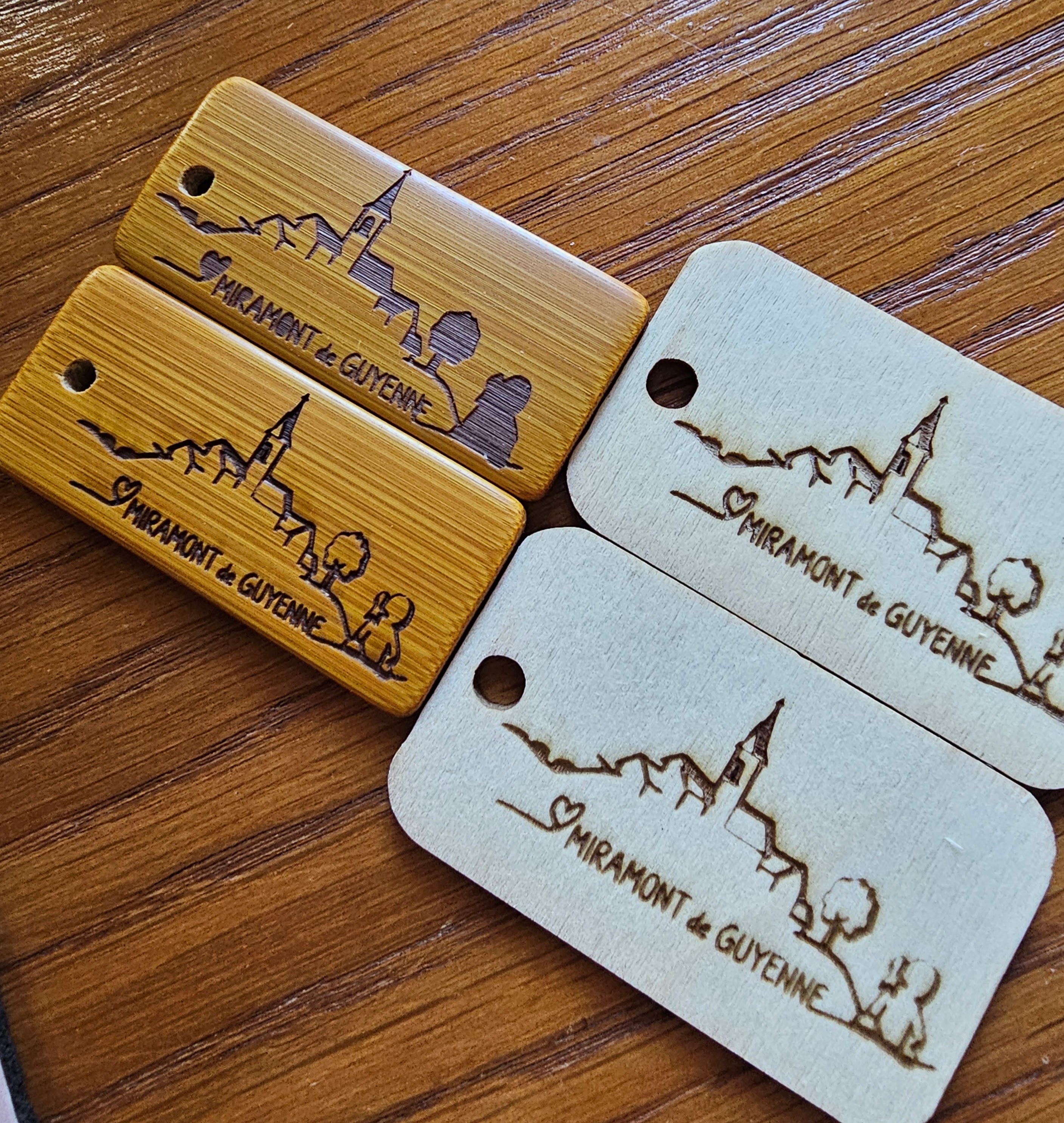 Cadeau gravé en bois